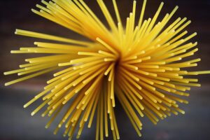 dry spaghetti noodles