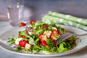 strawberry salad with pecan nuts