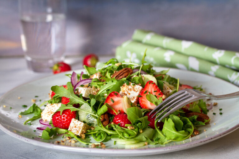 strawberry salad with pecan nuts